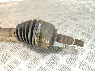 Полуось передняя левая Renault Scenic 2003 2009