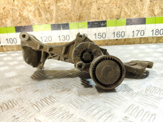 Кронштейн генератора Renault Clio 3 2005 2012