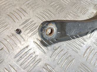 Поводок стеклоочистителя передний левый Renault Scenic 2003 2009