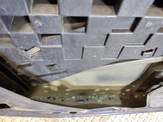 Дверь передняя левая Renault Scenic 2003 2009