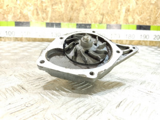 Насос водяной помпа Renault Scenic 2003 2009