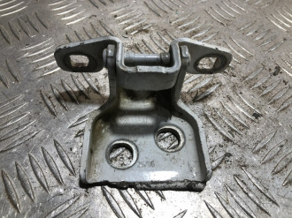 Петля двери задней правой нижняя Renault Logan 2005 2014