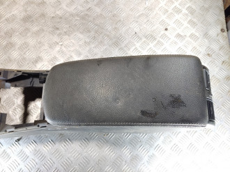 Подлокотник Renault Laguna 2008-2015
