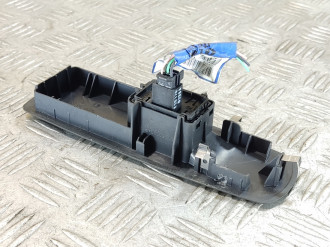 Кнопка стеклоподъемника Renault Laguna 2008-2015