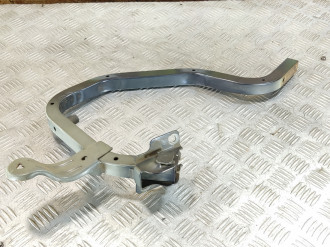 Петля крышки багажника правая Renault Logan 2005 2014