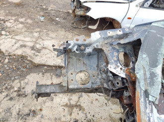 Лонжерон передний правый Renault Scenic 2003 2009