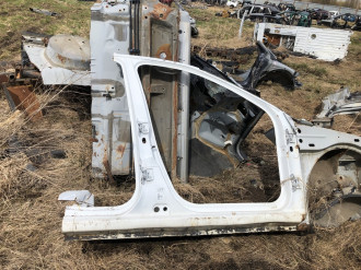 Порог со стойкой правой Renault Logan 2005 2014