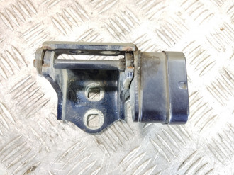 Петля двери задней правой нижняя Renault Scenic 2003 2009
