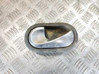 Ручка двери внутренняя задняя левая Renault Megane 2003 2009