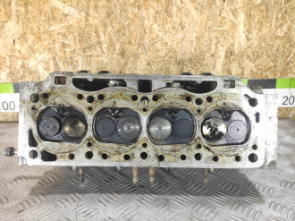 Головка блока двигателя Renault Laguna 1994 1998