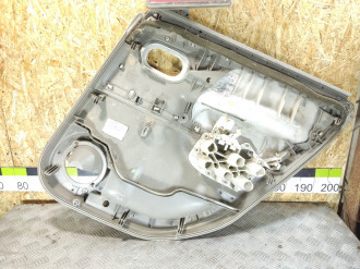 Обшивка двери задней левой Renault Scenic 2003 2009