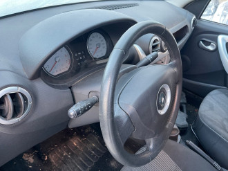 В разборе Renault Logan 2005 2014