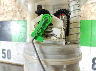 Насос топливный электрический Renault Logan 2005 2014