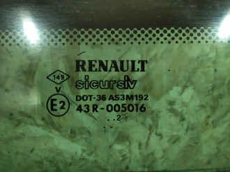 Стекло заднее Renault Clio 1998-2008