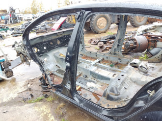 Порог со стойкой левой Renault Megane 2003 2009