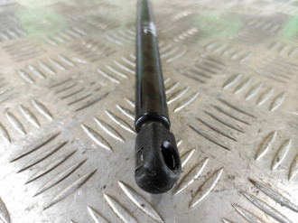 Амортизатор двери багажника Renault Clio 2 1998-2008