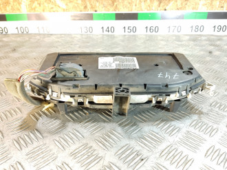 Панель приборов Renault Megane 2003 2009