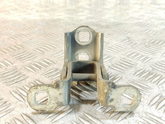 Петля двери передней правой верхняя Renault Megane 2003 2009