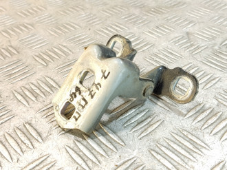 Петля двери передней правой верхняя Renault Megane 2003 2009