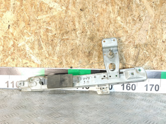 Стеклоподъемник задний правый Renault Megane 2003 2009