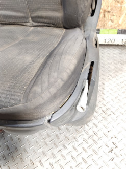 Сиденье переднее левое Renault Megane 2003 2009
