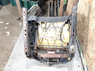 Сиденье переднее левое Renault Megane 2003 2009