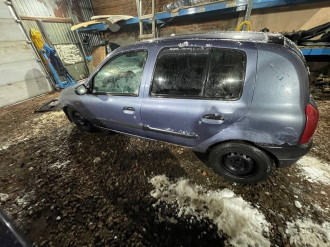 В разборе Renault Clio 2 1998-2008