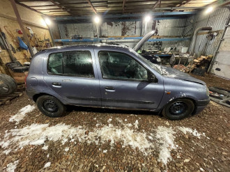 В разборе Renault Clio 2 1998-2008