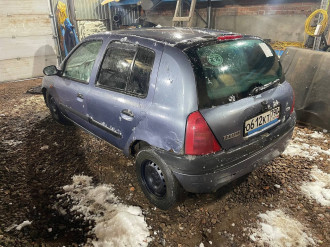 В разборе Renault Clio 2 1998-2008
