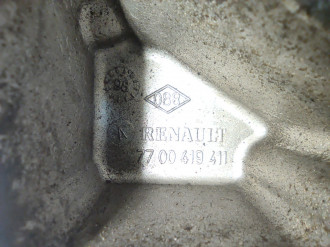 Опора двигателя правая Renault Clio 1998-2008
