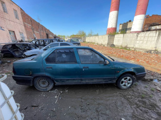 В разборе Renault R19 1992 2002