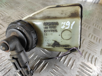 Бачок главного тормозного цилиндра Renault R19 1992 2002