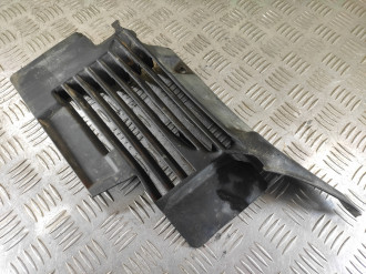 Решетка в бампер левая Renault R19 1992 2002