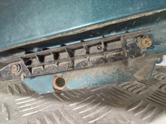 Крыло переднее левое Renault R19 1992 2002
