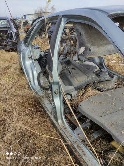 Порог со стойкой правой Renault Laguna 1994 1998