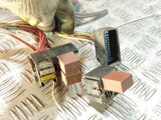 Разъем блока управления двигателя Renault Logan 2005 2014