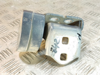 Петля двери передней правой нижняя Renault Megane 2003 2009