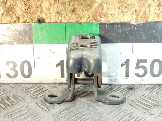 Петля двери передней левой верхняя Renault Megane 2003 2009