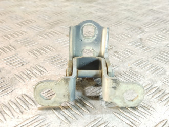 Петля двери передней левой верхняя Renault Megane 2003 2009