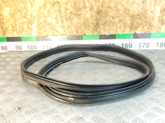 Уплотнитель двери задней левой Renault Megane 2003 2009