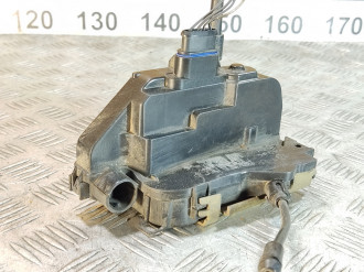 Замок двери передней правой Renault Megane 2003 2009