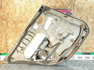 Обшивка двери задней правой Renault Megane 2003 2009