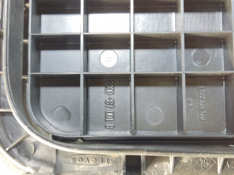 Крышка бардачка Renault Megane 2003 2009