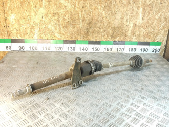 Полуось передняя правая Renault Megane 2003 2009