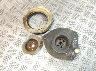 Опора переднего амортизатора Renault Megane 2003 2009