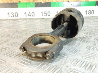 Поршень с шатуном Renault Logan 2005 2014