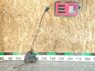 Замок двери задней правой Renault Megane 2003 2009