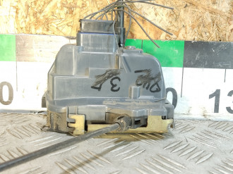 Замок двери задней правой Renault Megane 2003 2009