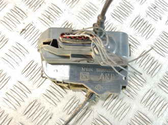 Замок двери задней правой Renault Megane 2003 2009