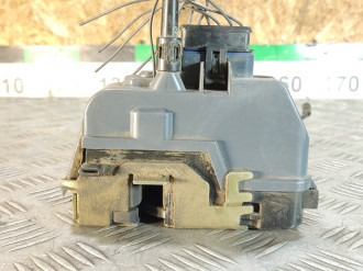 Замок двери задней правой Renault Megane 2003 2009